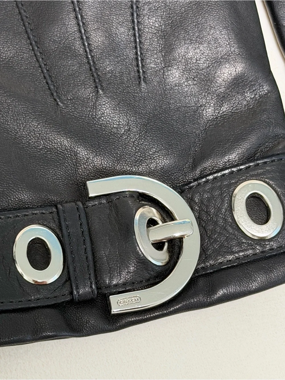 Coach Buckle Gloves Size 8